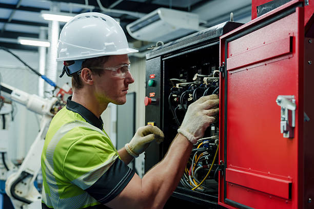 24/7 Emergency Electrical Repair experts in Madeira Beach, FL